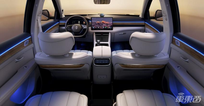 太空舱般的乘坐享受，华为零重力座椅究竟是什么？