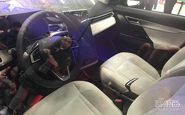 小鹏汽车首款量产车下线 何小鹏:我们仍然进度第一