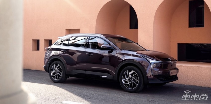 周鸿祎支持的哪吒汽车，冲着“蔚小理”冲过来了