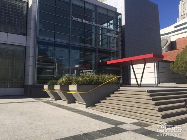 有粉色有价格？苹果新iPhone发布现场探营