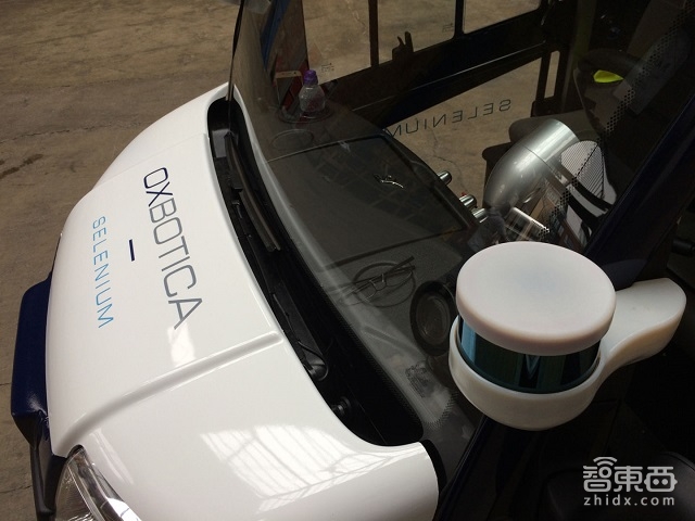 到英国格林威治看无人驾驶货车送食品 到底看到了什么?