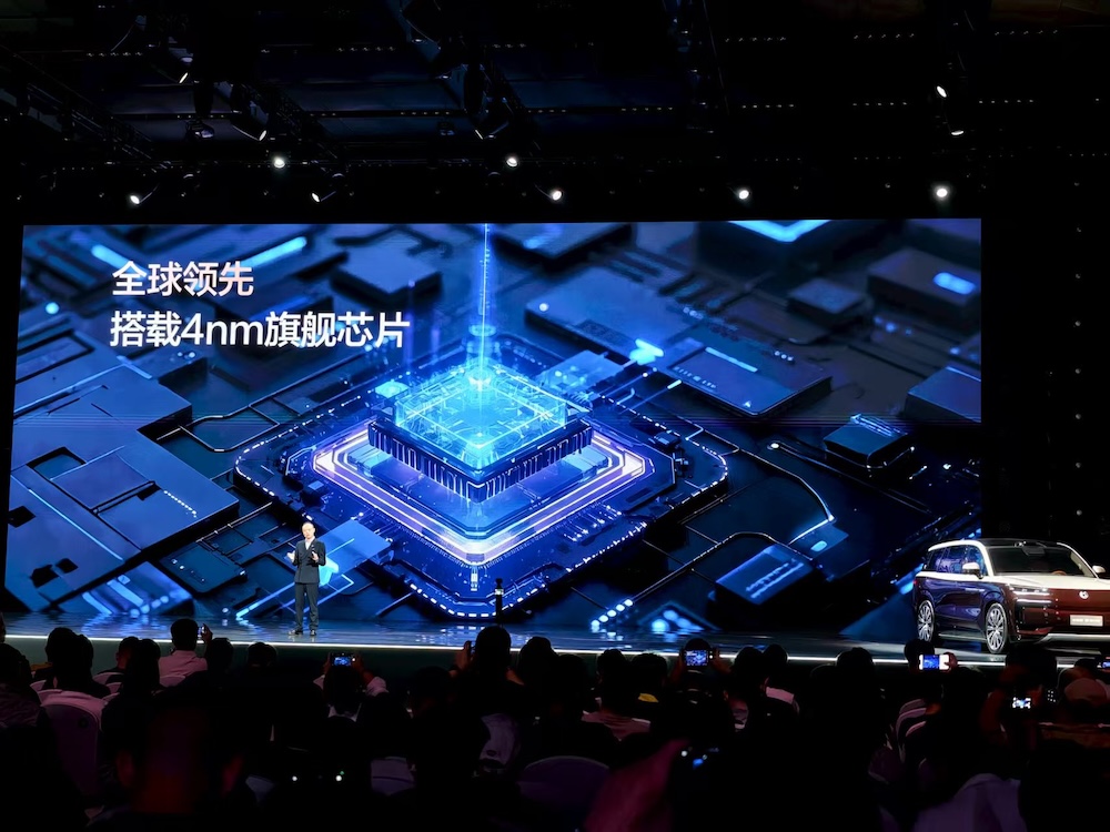 比亚迪一周连发两款豪华SUV！全新腾势N9 38.98万开卖，新帅李慧首秀