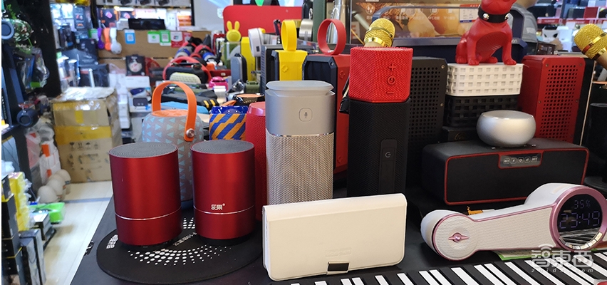 智能音箱这一年：飙增15倍！四巨头哭着收割市场