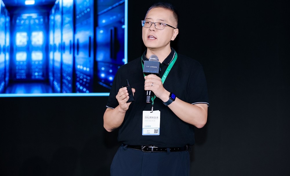 單機支持超萬億參數(shù)模型！浪潮信息發(fā)布超節(jié)點，給開源AI打造開放底座