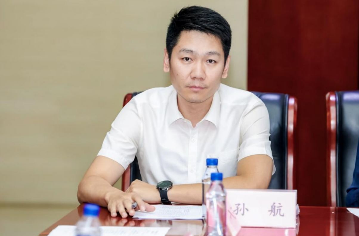 2026世界智能网联汽车大会10月21日-23日召开,智能汽车走上规范化发展道路