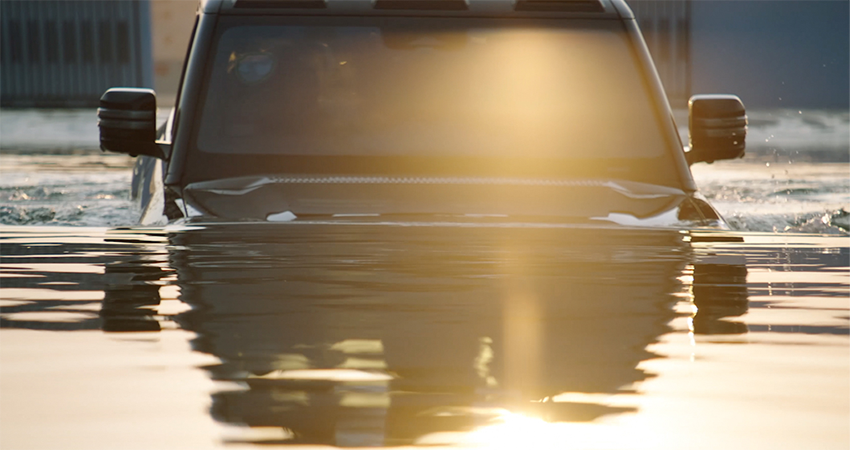 仰望U8展示应急浮水能力 将全系标配