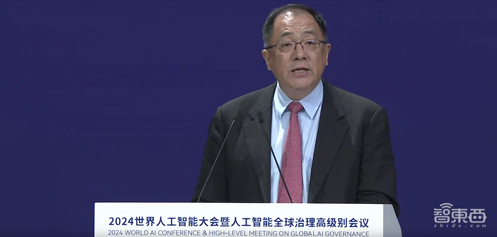 百度阿里华为高管都来了,李彦宏:闭源模型最能打!中国AI顶流WAIC演讲精华看尽