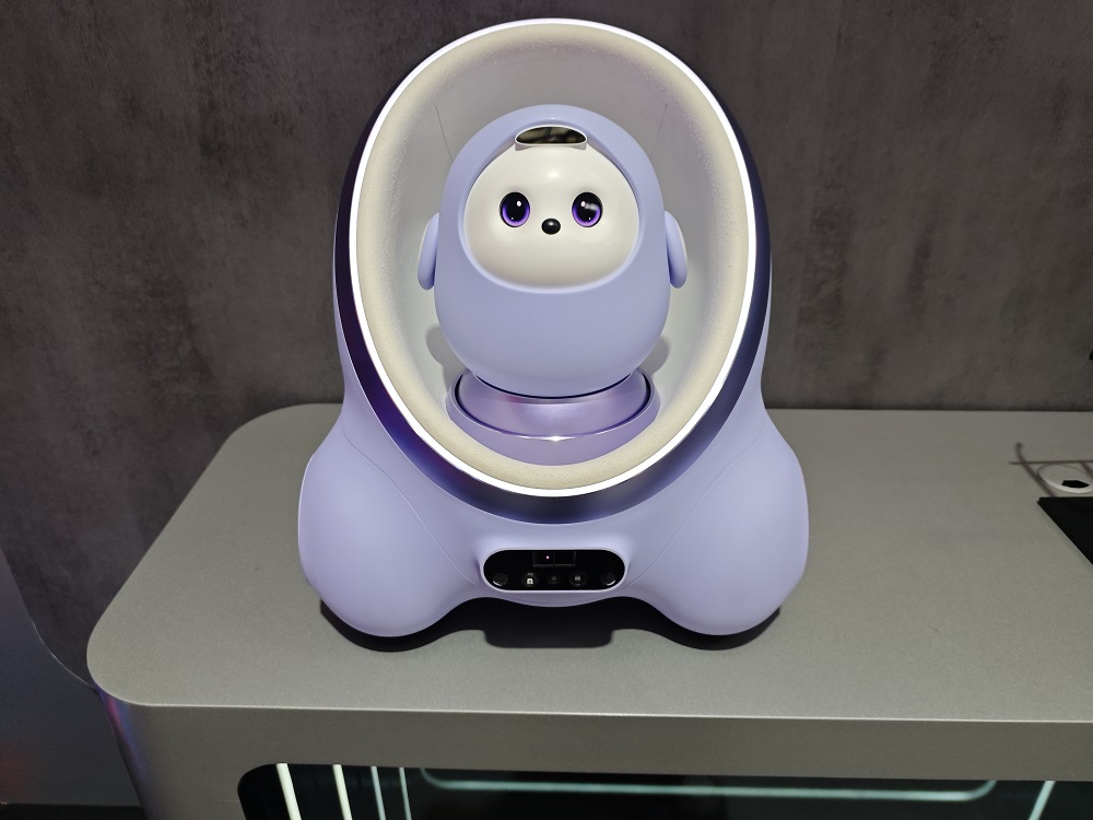 我们逛了链博会1.4万平数科馆,深扒黄仁勋盛赞的“中国供应链奇迹”