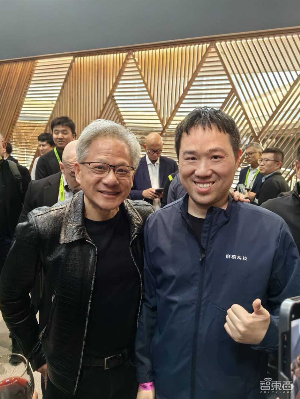 卖英伟达股票创业,被DeepSeek带火,浙大校友冲刺IPO,要托举国产机器人