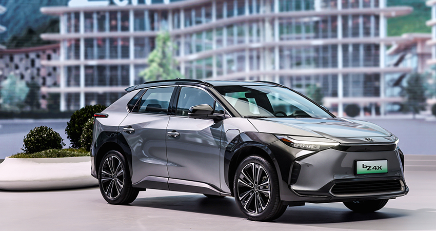 20万起的丰田纯电SUV上市，优缺点全在这