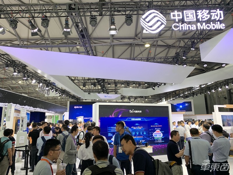 5G车联网大阅兵：华为、高通争秀V2X 电信移动发力远程驾驶