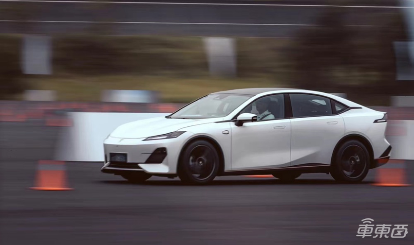 长安版“Model 3”上市！最远续航705公里，18万起售