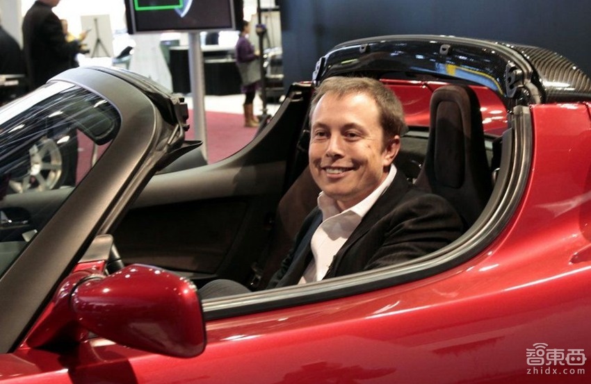 马斯克挖角巴宝莉 特斯拉搭线时尚界图个啥？