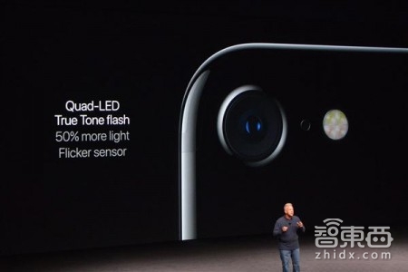 智东西晚报：邮政局调停菜鸟顺丰之争落幕 中车推无轨火车将自动驾驶