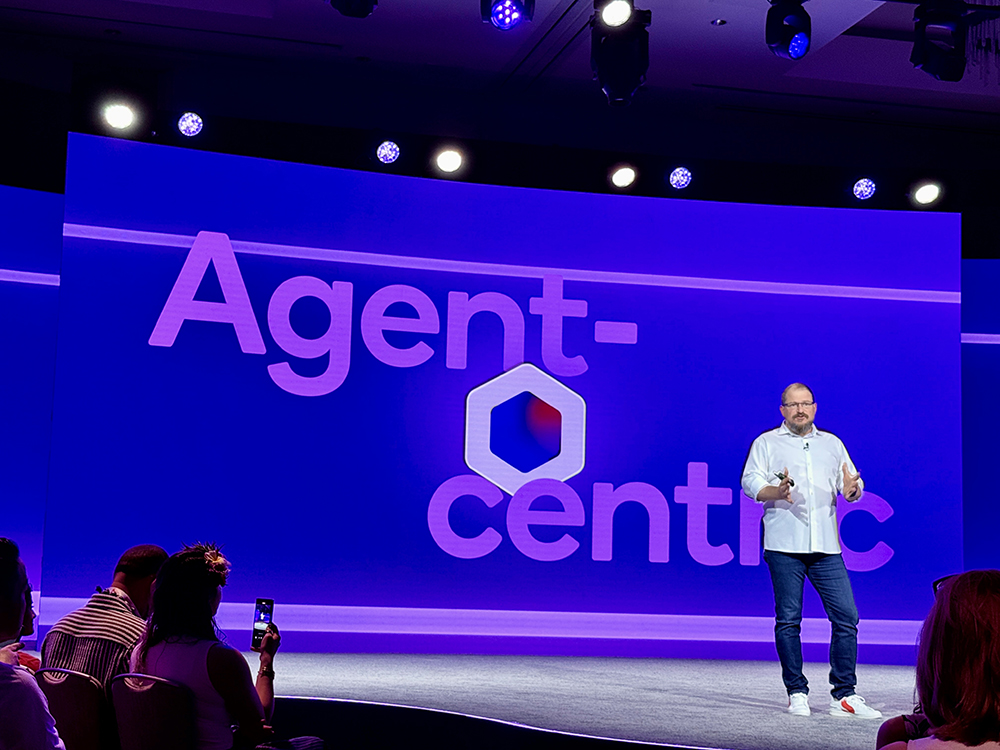 高通CEO重磅演讲，王兴兴来了！