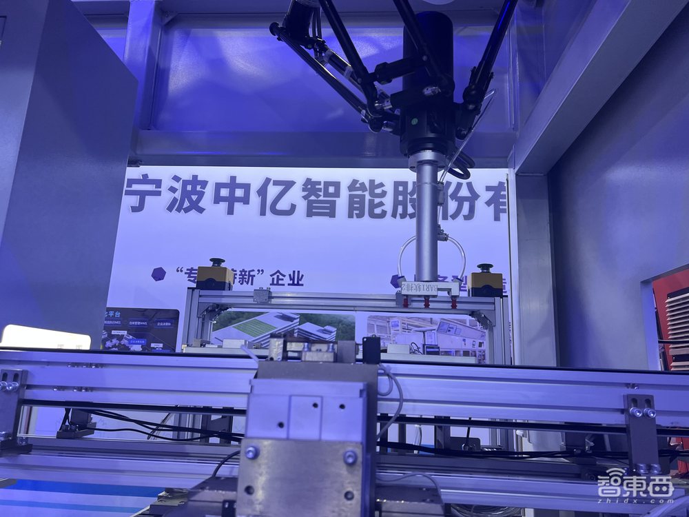 实探余姚中国机器人大会:500+机器人产品展出,仿生人、脑机接口、智能化产线等亮了