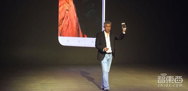 谷歌Daydream公布前 深圳超多维推出3D/VR定制化手机