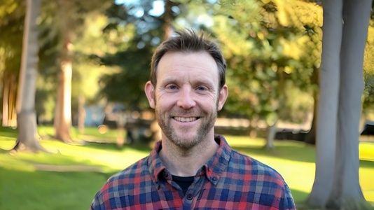 马斯克的新身份：万亿航天帝国外的“创业教父”