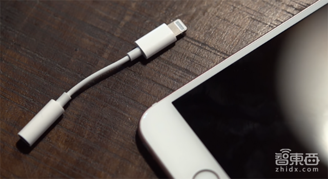 智东西晚报:iPhone 7包装曝光 三星Note7因“爆炸门”发货延迟