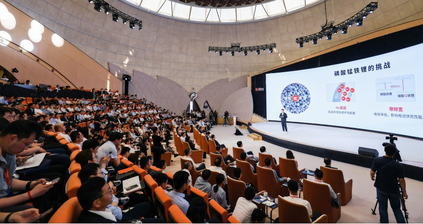 国轩高科发布磷酸锰铁锂电池，纯电续航破1000公里，明年量产