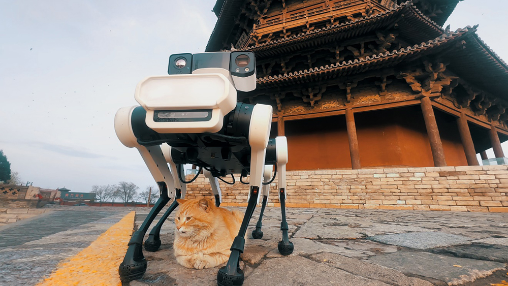 六足机器狗“上岗”守卫千年古建筑,联想集团用AI助力文化遗产保护