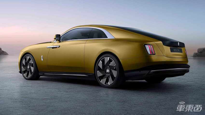 挂绿牌的劳斯莱斯来了!价格比库里南便宜,老板来一台?