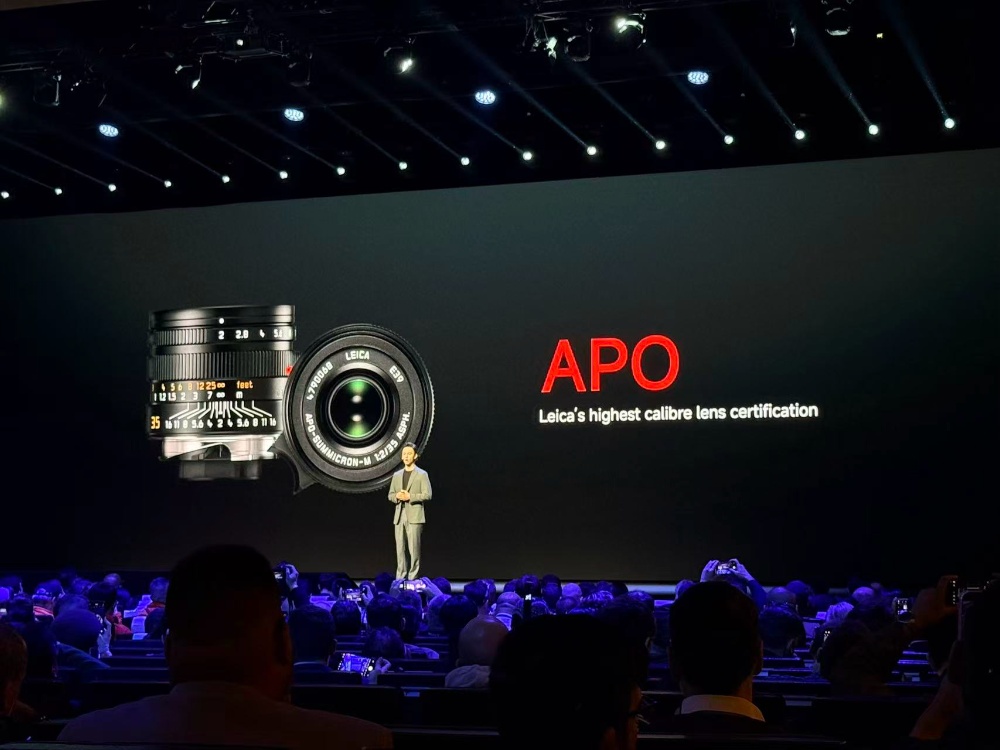 小米巴塞罗那炸场！真徕卡手机1.6万元开卖，VGT超跑等9大新品齐发