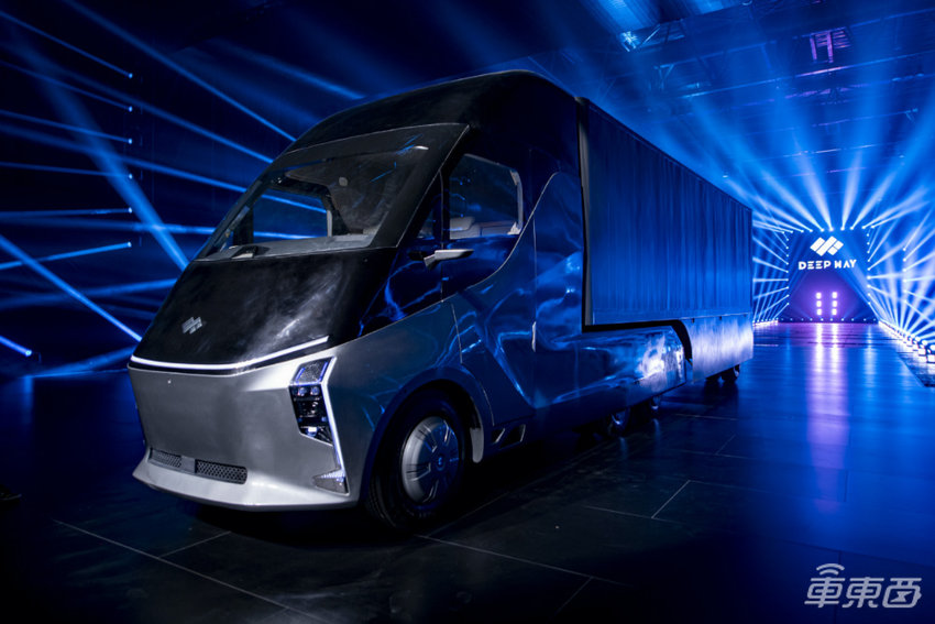 百度旗下自动驾驶重卡发布！纯电续航300公里，硬件支持L4级自动驾驶