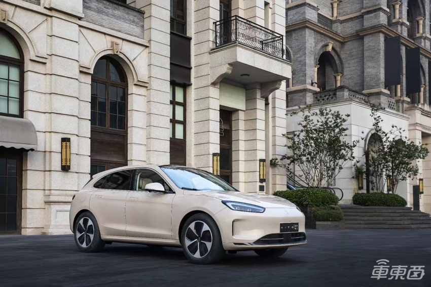 华为发纯电SUV叫板特斯拉！余承东：前备箱能放鱼