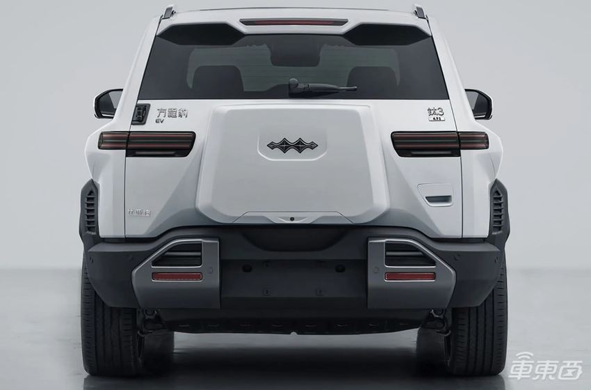 方程豹掀桌10~20万级市场!高阶智驾无人机上车,三大储物空间巨能“装”