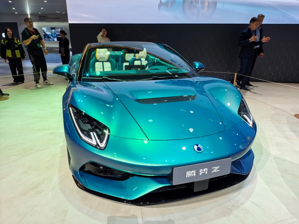 史上最大北京车展开幕！车企狠卷大三排SUV，舱驾融合、Agent上车成新趋势