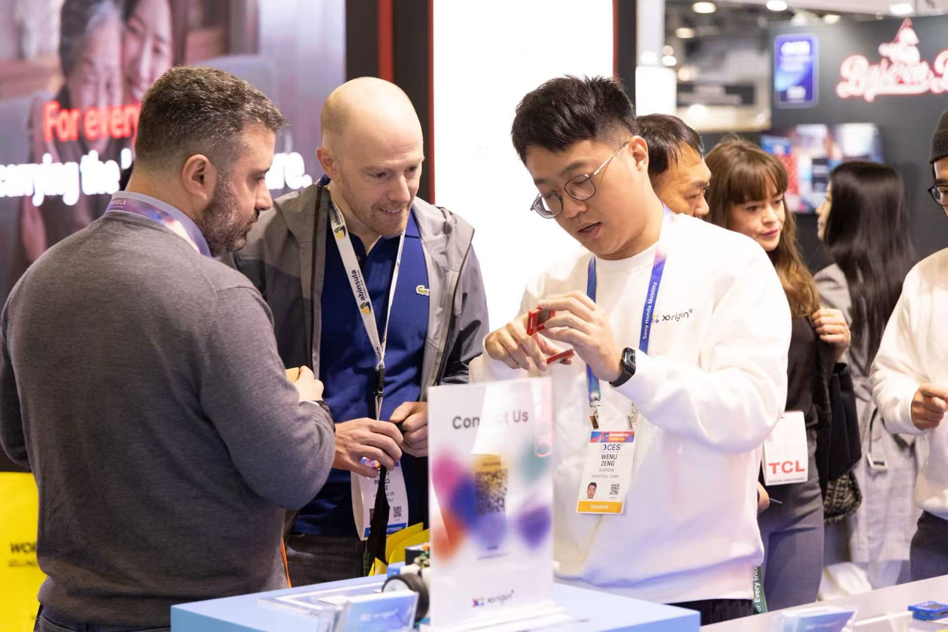 22美元AI便签走红CES 2026!这家中国公司让外媒狂追,24小时曝光近10亿