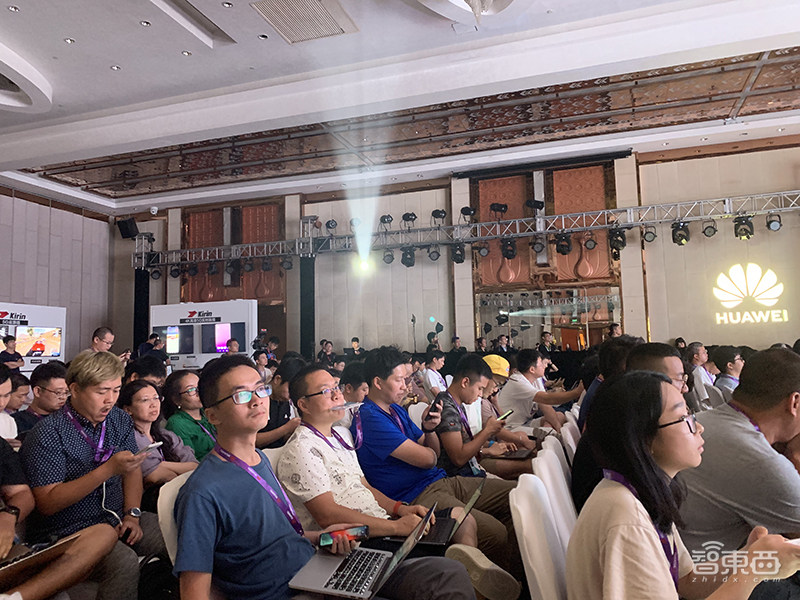 103亿晶体管!华为麒麟990来了,全球首款旗舰5G SoC