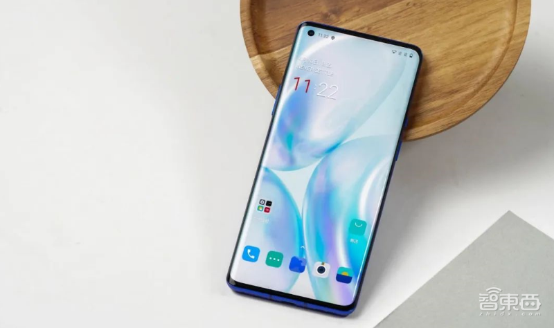 一加8 Pro体验:定制芯片补齐高帧内容,拍照升级“讨人眼球”