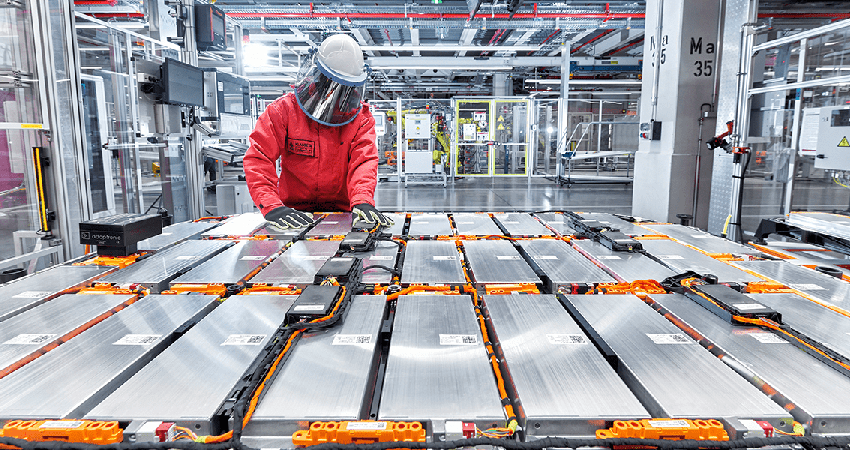 汽车电池荒真相调查：车厂等米下锅，电池厂加速扩产