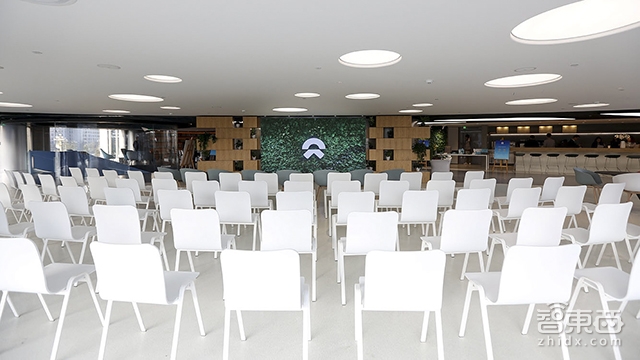 探访蔚来用户体验中心 50万会费的会所长啥样?