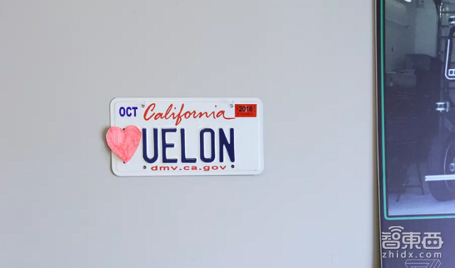 iPhone破解第一人要挑战特斯拉 要让无人驾驶免费