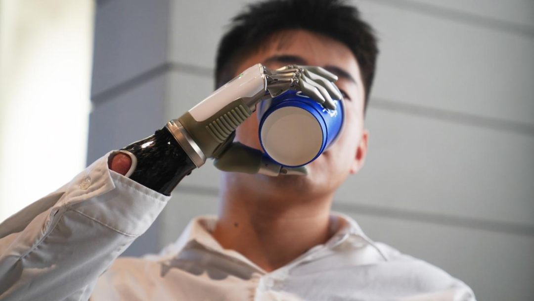 高通前芯片工程师回国造手，浙江国资等扎堆押注，对话创始人｜硬创先锋