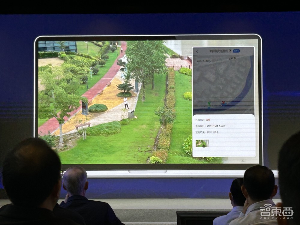 国产非Transformer大模型再升级!押注群体智能,落地五大硬件,性能跑赢Llama 3