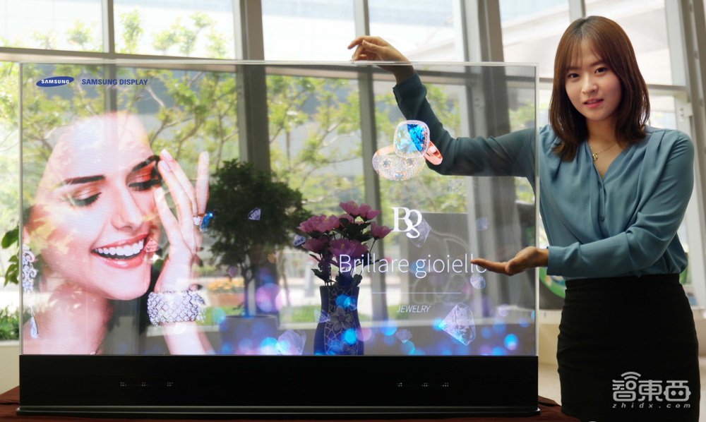 从张艺谋到雷军，谁吹爆了透明屏神话？