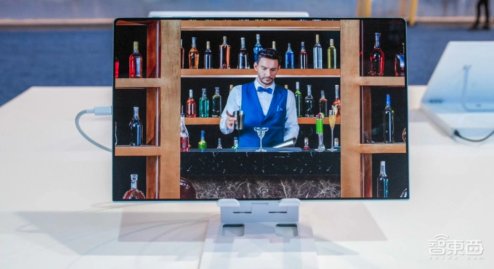 对话TCL华星副总张鑫,从手机到电视,看透屏幕产业四大关键趋势