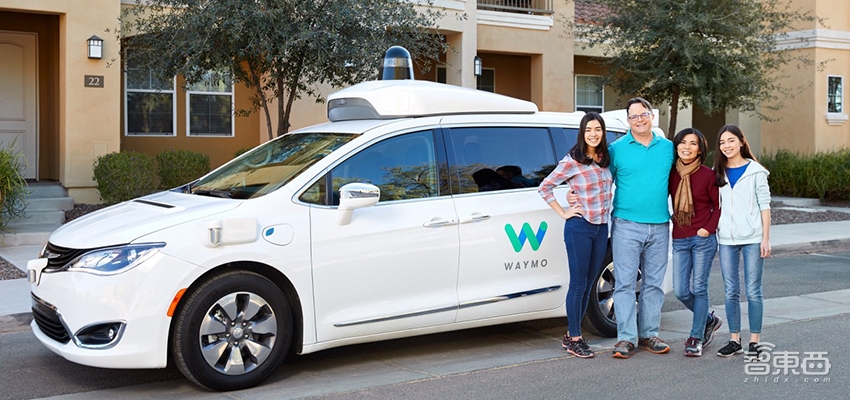谷歌泪奔！研发10年后，无人出租车开始收费