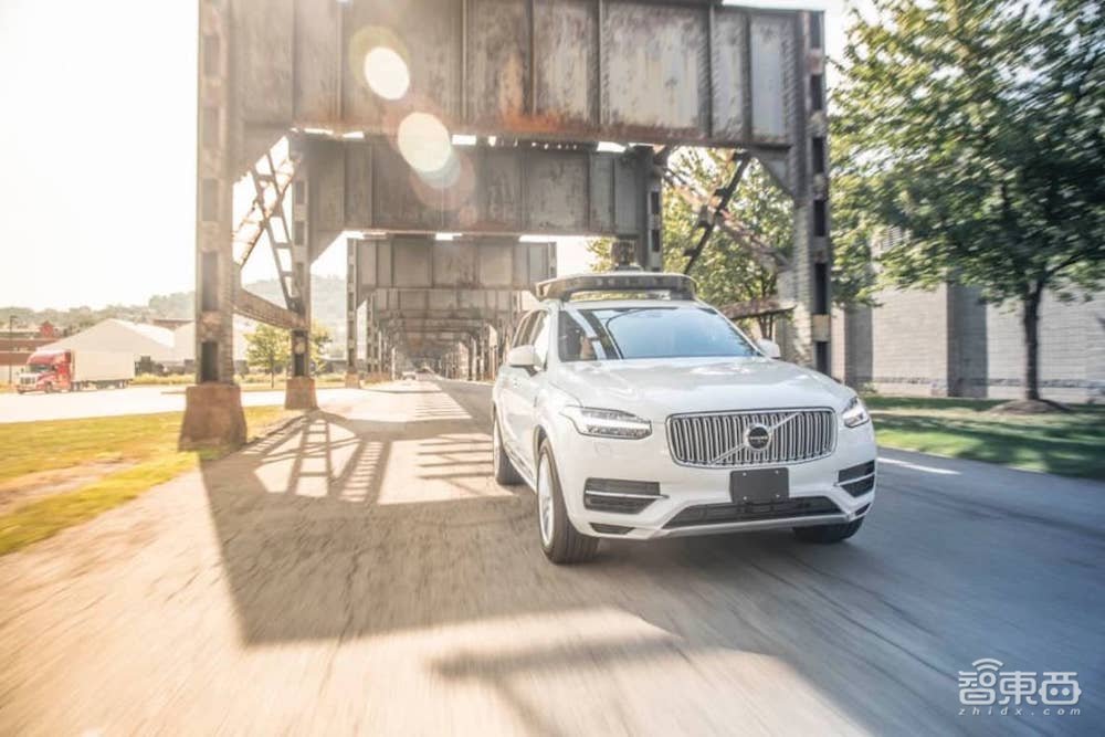 Uber自动驾驶大溃败：5年将烧光25亿美元，团队还在内讧