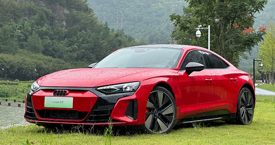 试驾奥迪e-tron GT：是少数人的大玩具，但真的好玩