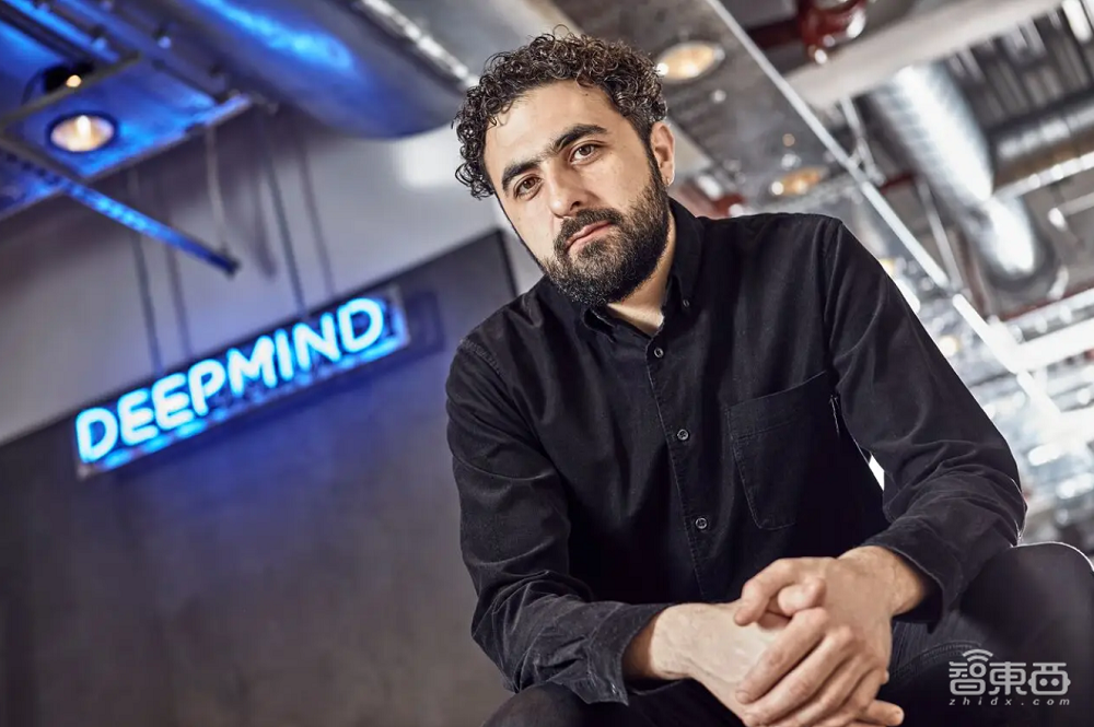 大模型顶流CP由甜转虐:互相不满,都找备胎,因为钱闹不愉快