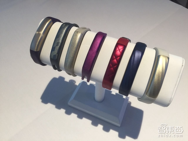Jawbone推新版UP2&UP3智能手环 有了新配色