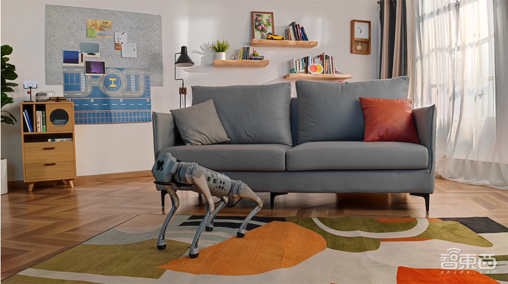 天貓精靈推AIoT芯片“貓芯”，落地60余款“雙11”新品！還有千元頂配智能屏