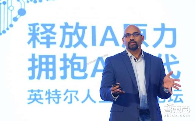 三年半了!英特尔这颗AI芯片鱼雷要发射了吗