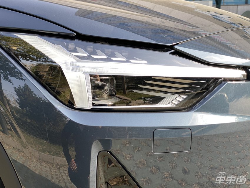试驾极星Polestar 2：是电动轿跑也是艺术品 