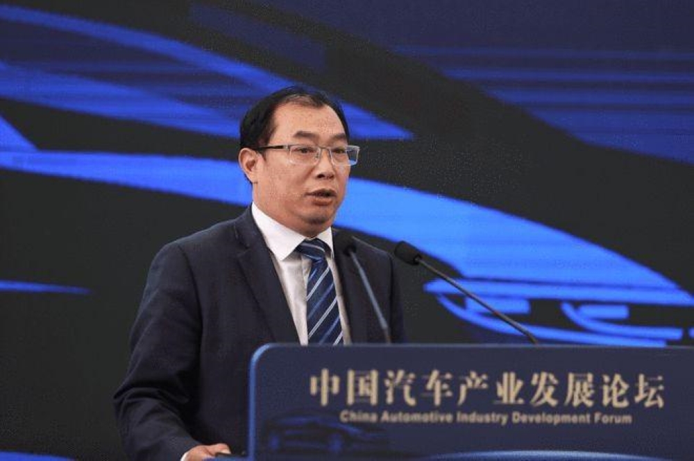 俩月换了近30名高管，13大品牌整合！车圈最猛整合潮来了